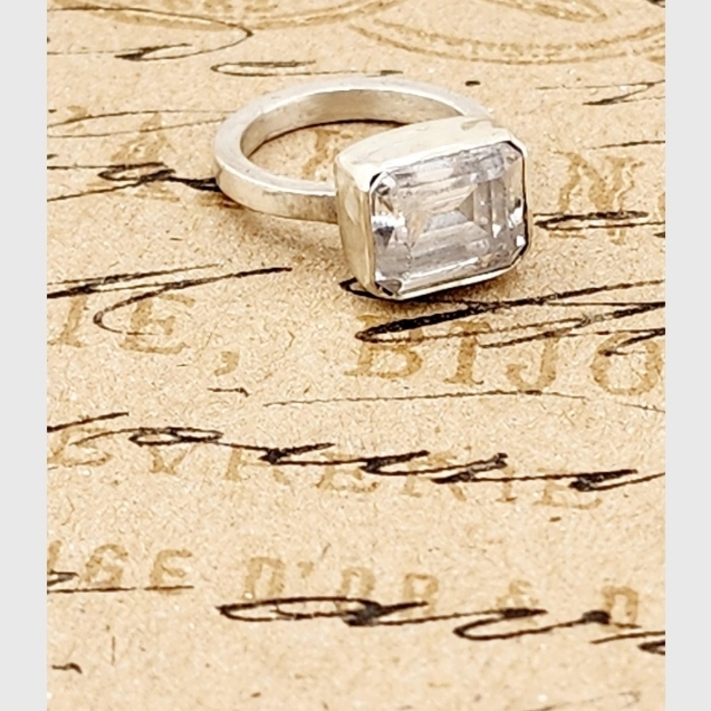 CUBIC ZIRCONIA CLEAR CRYSTAL RING HANDMADE STERLING SILVER WOMENS SIZE 5.5